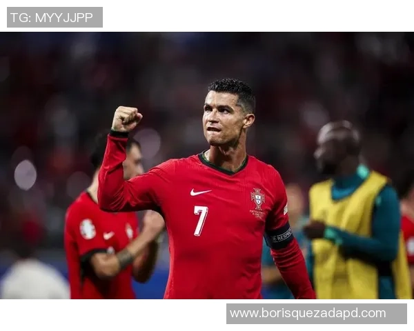 足球明星的真实面貌揭示了他们的老实与真诚之心